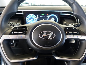 Hyundai Tucson 1,6 T-GDI 150 hv 48V hybrid 7-DCT-aut Premium MY21, vm. 2021, 24 tkm (19 / 23)