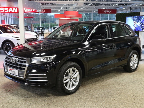 AUDI Q5 Advanced 50 TFSI e 220 kW quattro S tronic, vm. 2021, 64 tkm (1 / 20)