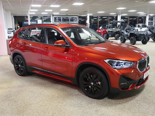 BMW X1 xDrive 25e Sport Line, vm. 2021, 29 tkm (2 / 26)